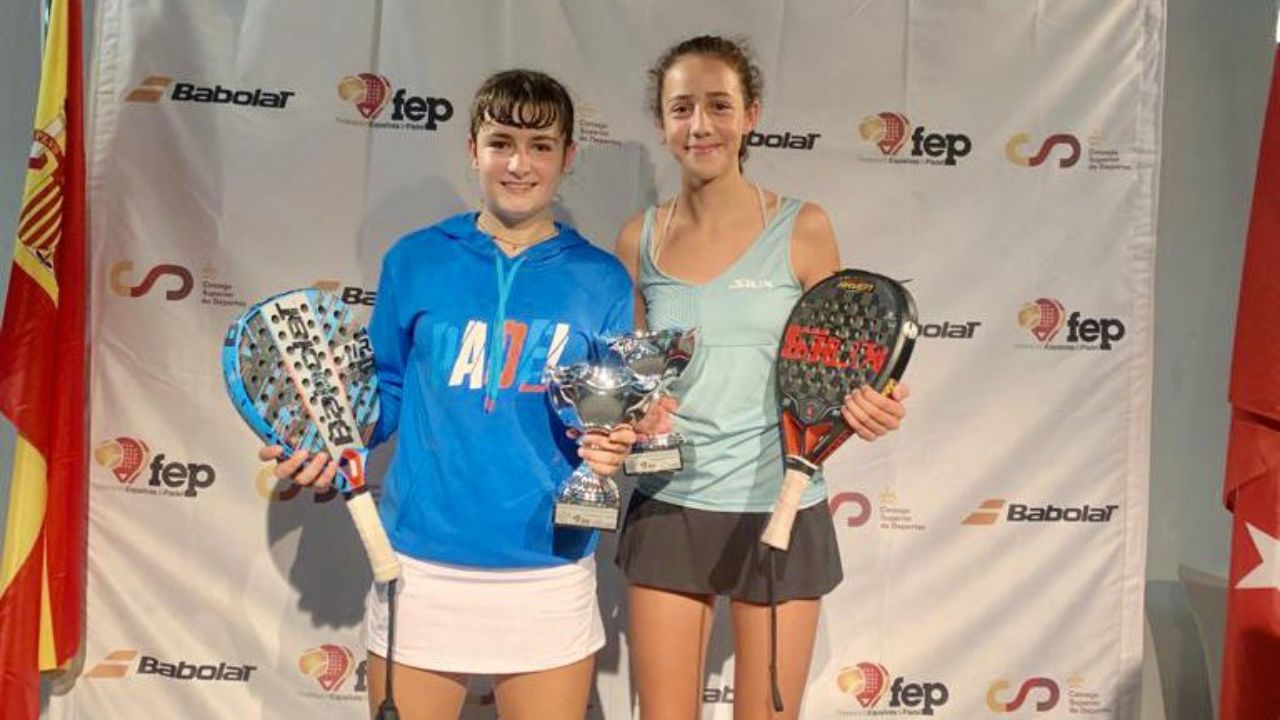 Mar&iacute;a Belloso y Martina Calvo, campeonas de Espa&ntilde;a de p&aacute;del